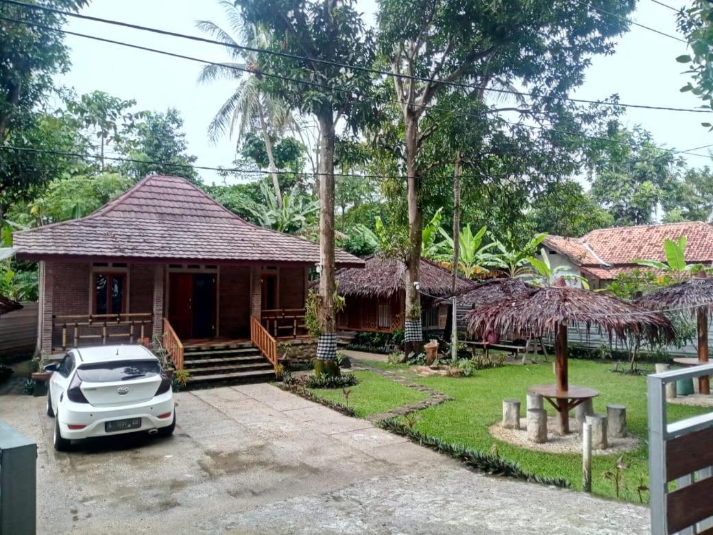 Giazvillacarita Sukarame Exterior photo